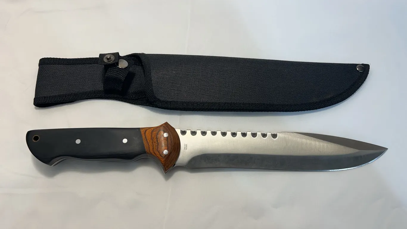 Knife & Coin Auction!