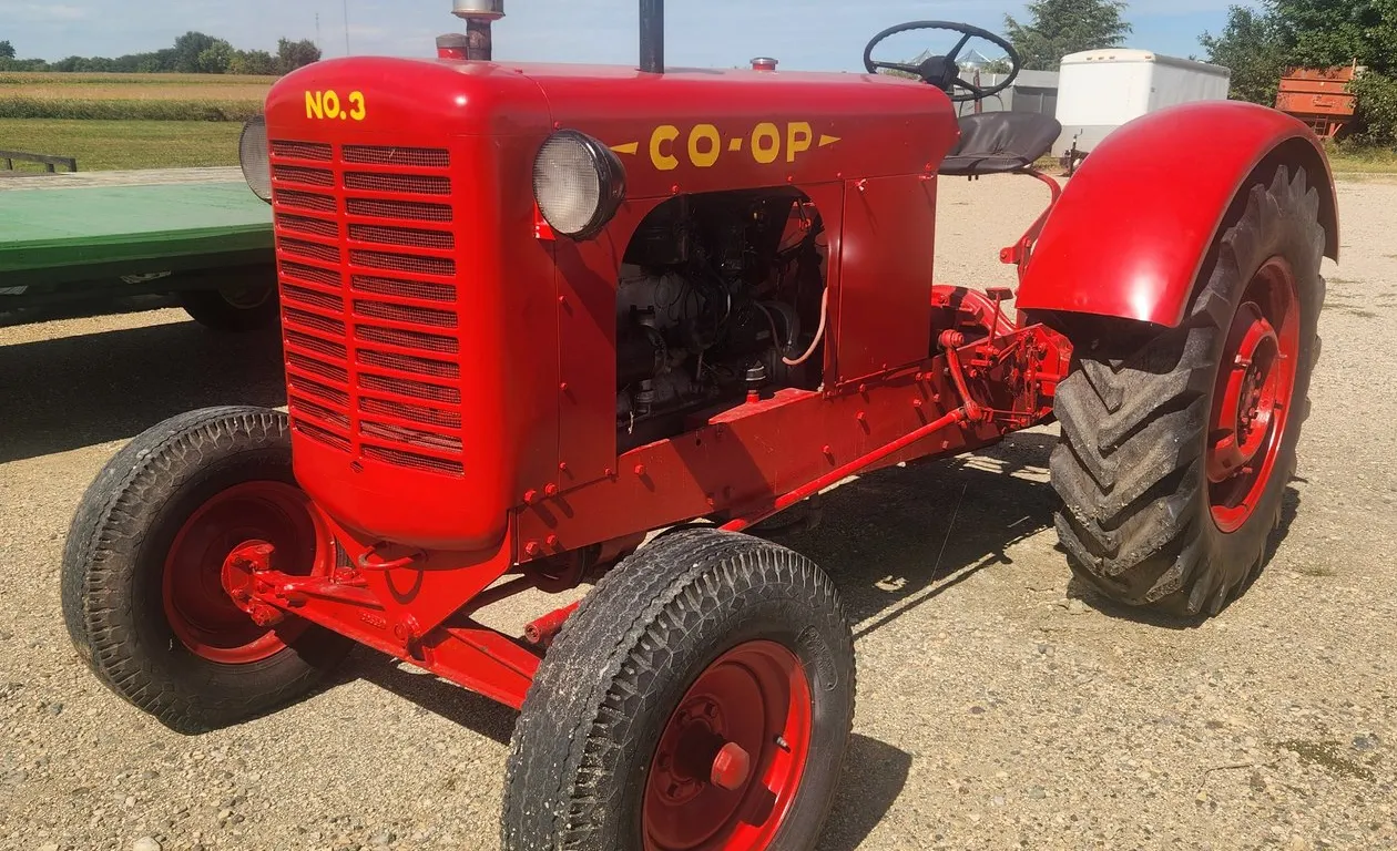 Cars, Equipment, Trucks, Trailers, Farm: Fitzner Auction Lot Renville, MN