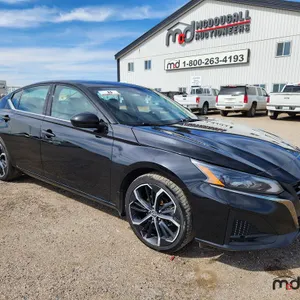 REGINA WEEKLY AUCTION SALE