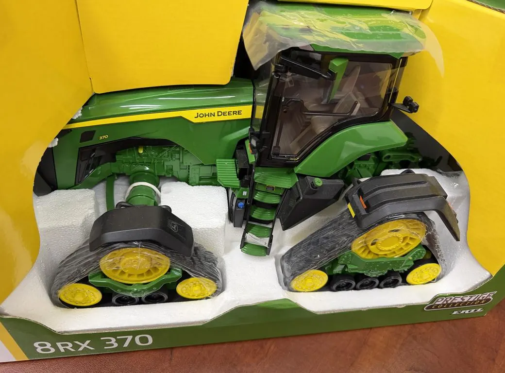 October 27ᵗʰ Saskatoon Toy Tractor and Collectibles Auction For Tom and Marlene Botterill - DAY #1