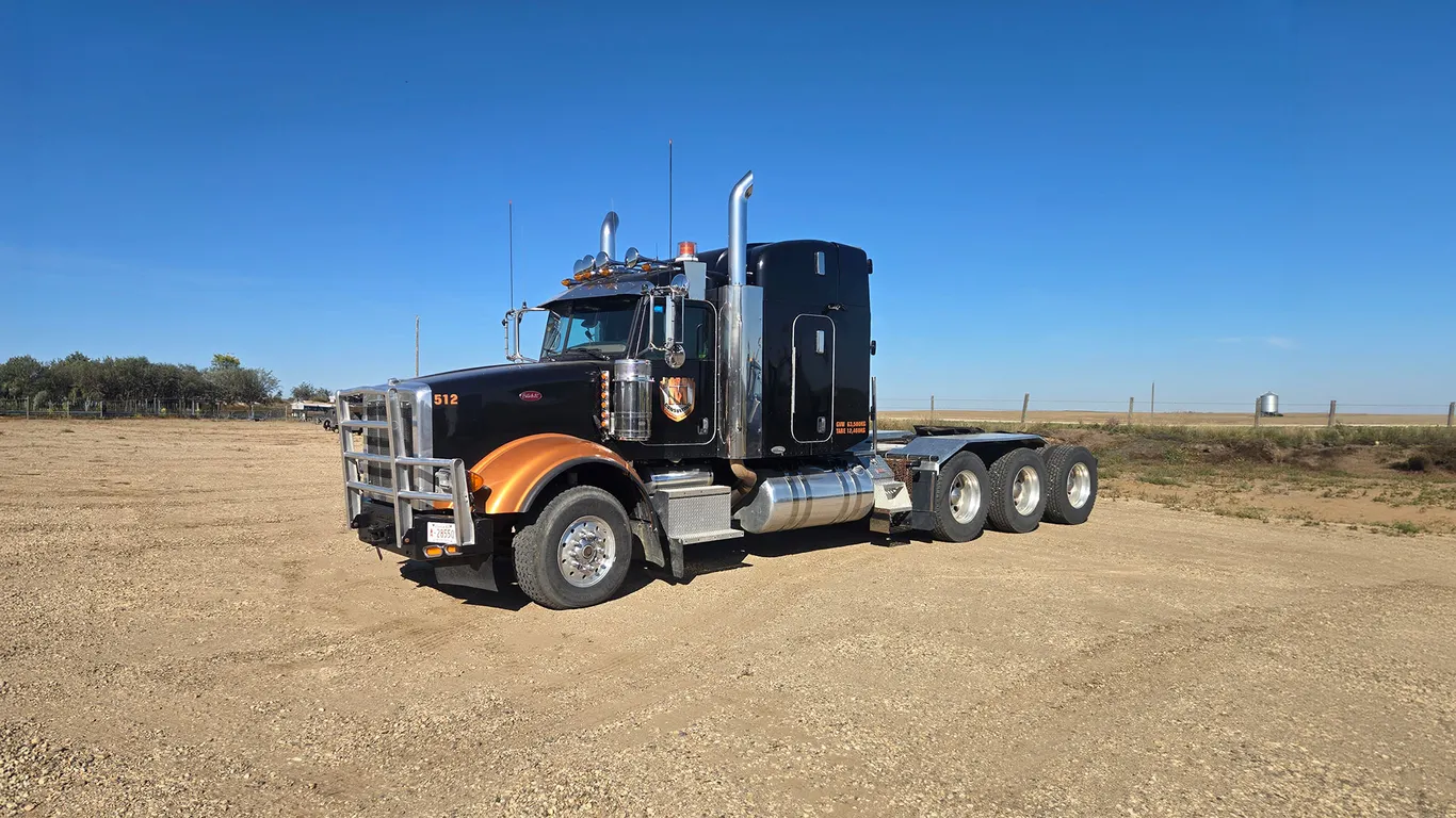 Oct 23 (9 am) - Oct 26 (9 am) Unreserved Online Retirement Auction for Barry Mayers / Heavy Hauling Trucking Company, Acme, AB 26JL