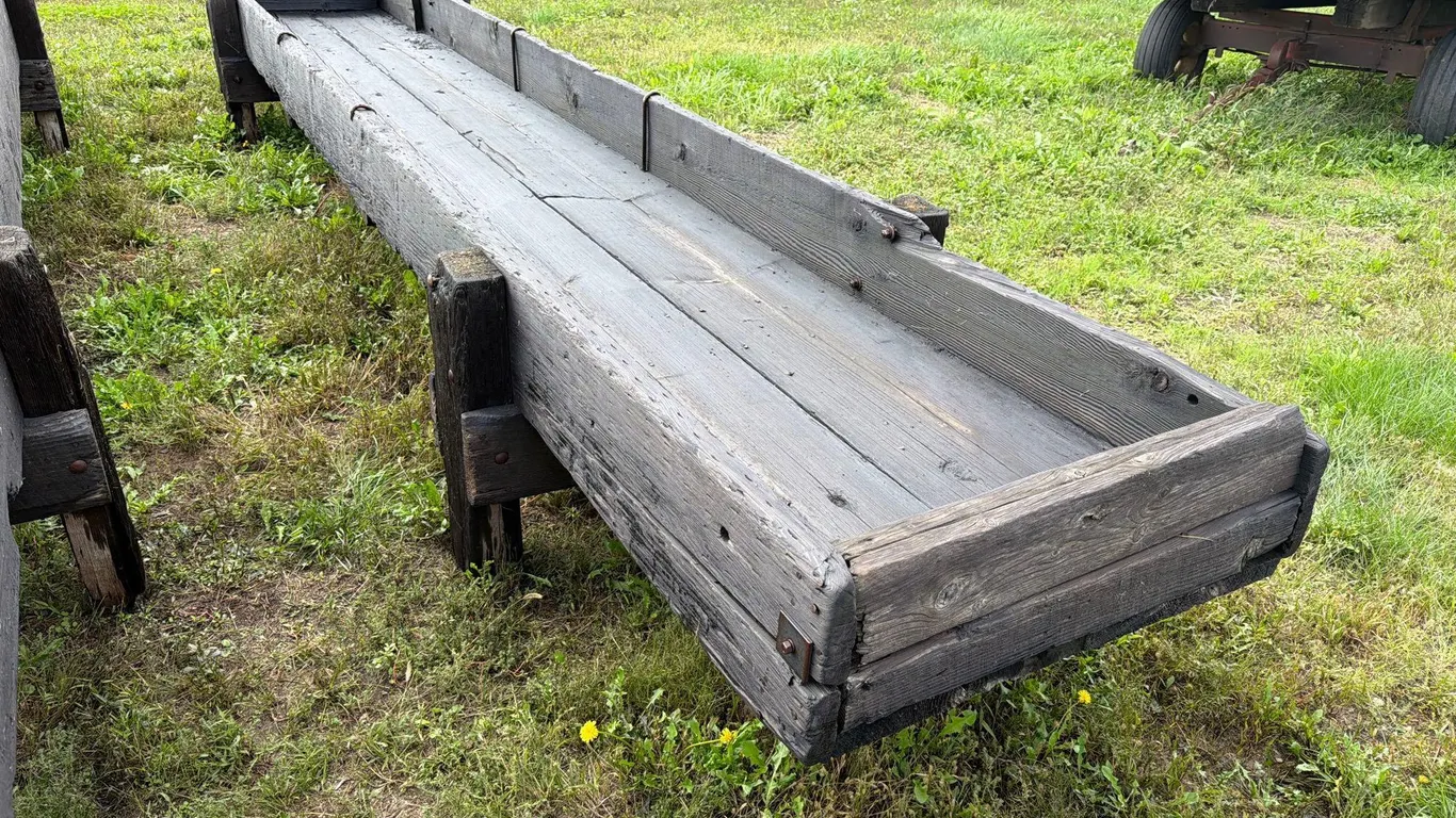 October 15, 2026 @3:30 P.M.--Online Only Livestock Equipment & Outdoor Items!!!