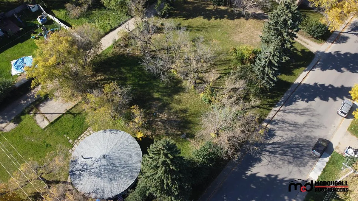 REAL ESTATE - 1541 14TH STREET WEST & 1015 17TH STREET WEST, PRINCE ALBERT, SK