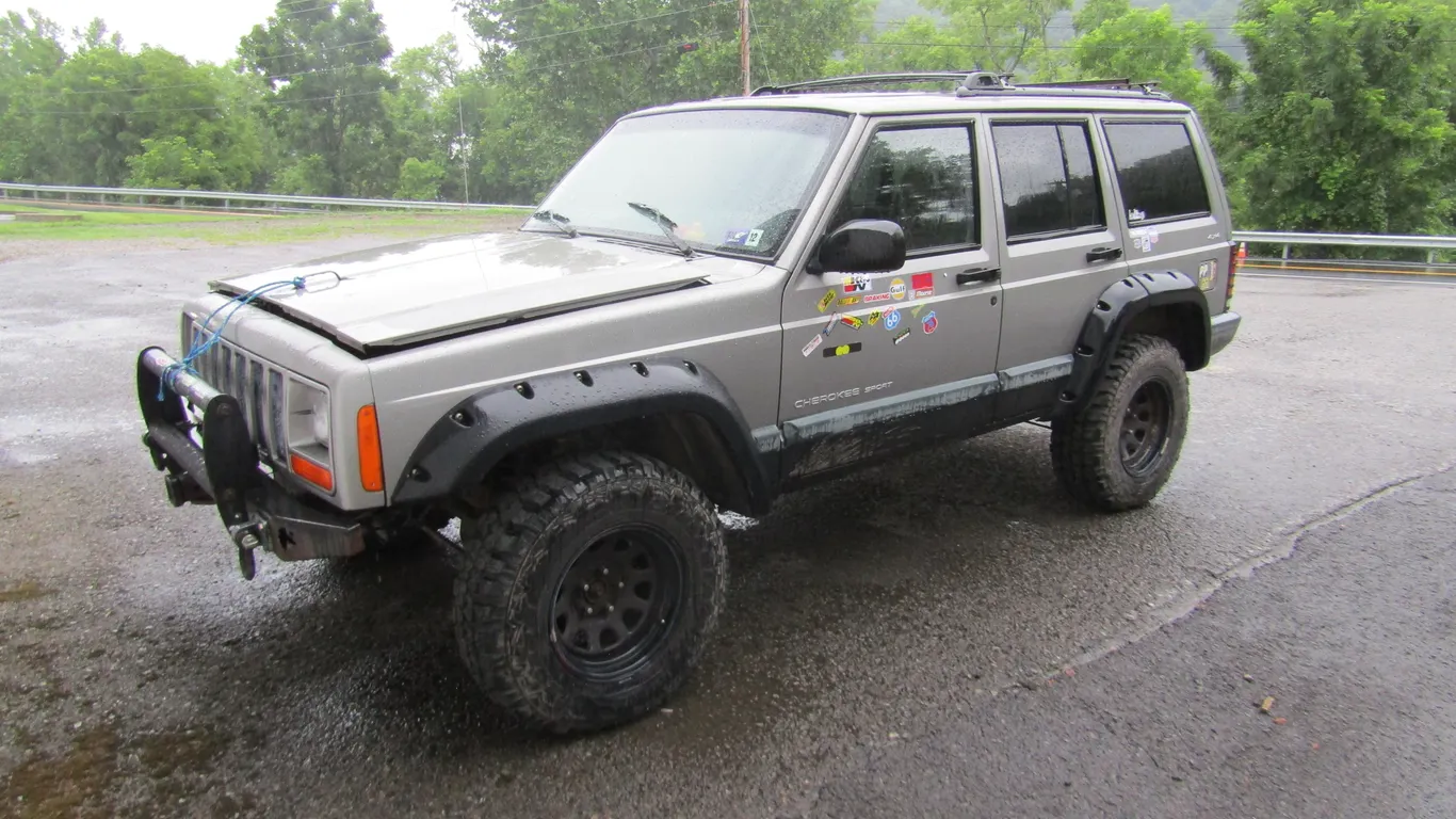 Estate of Robert Wardell, Jeep, Gyro Plane, Military Canisters, Tools, Preppers Paradise (WV)