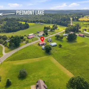 TURN-KEY RANCH HOME W/BARN NEAR LAKES AND PUBLIC HUNTING
