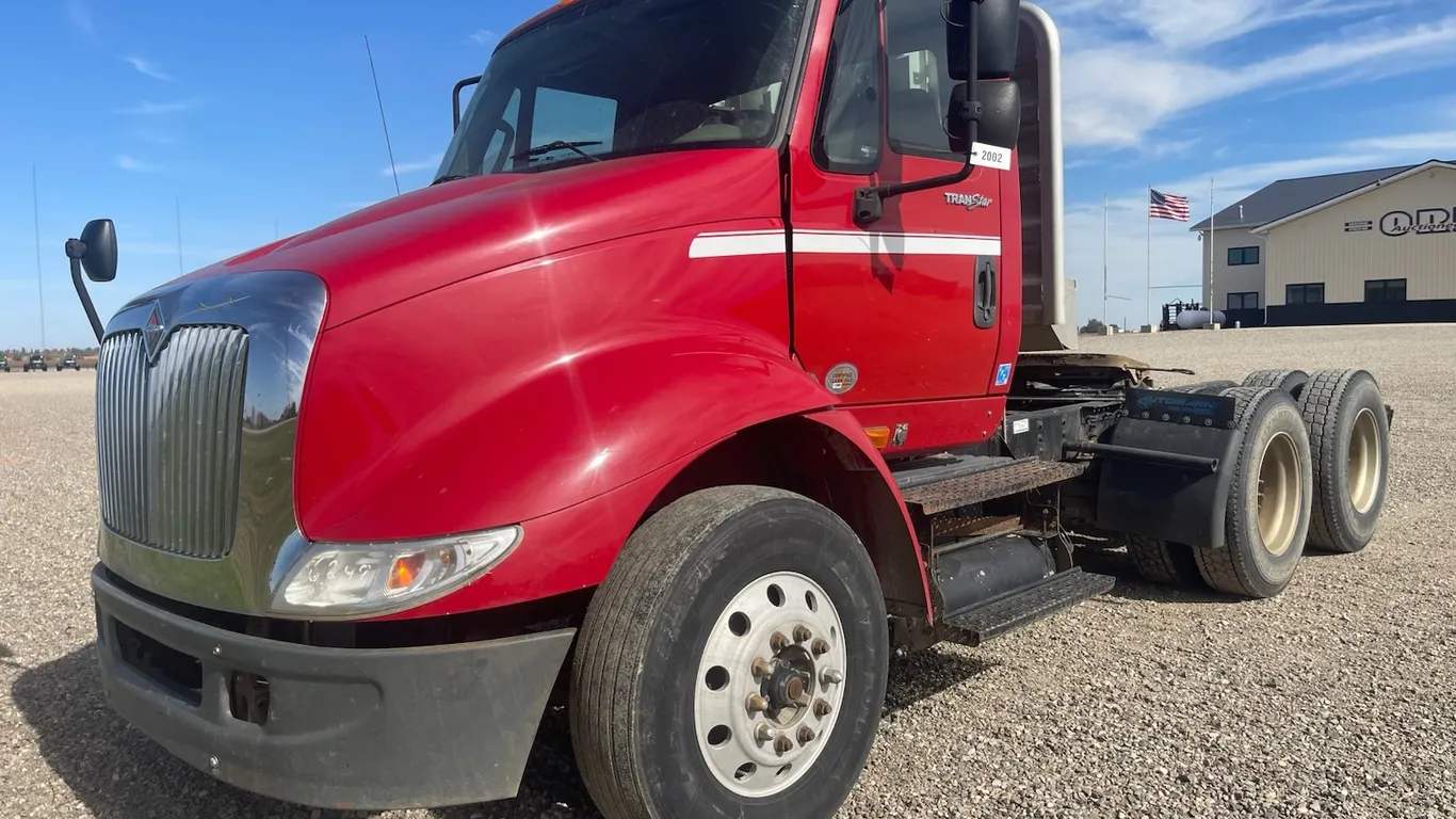 2012 International TranStar Day Cab Semi Tractor