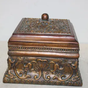 Terrific Sports Cards, Collectibles, Décor, China, Glassware, Kitchenware, Costume Jewelry & More!
