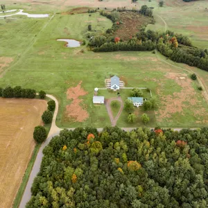 4 Bedroom Home with 6 Stall Horse Barn Near Wautoma