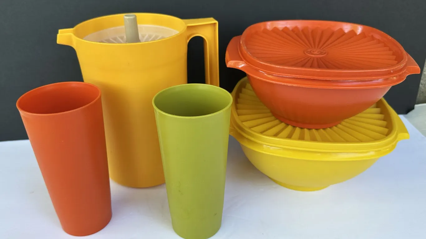 Antiques Primitives Uranium Glass Hunting Cast Iron Stoneware Mid Century Redlines Signs Toys