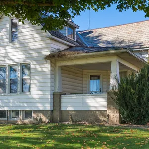 Absolute Guernsey County Home on 2.5 +/- Acres