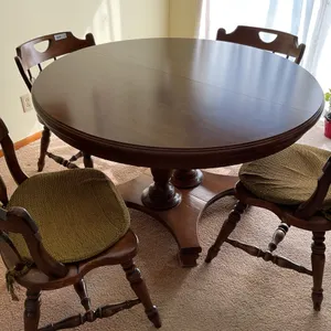 Owners Downsizing - Small but Necessary Sale!