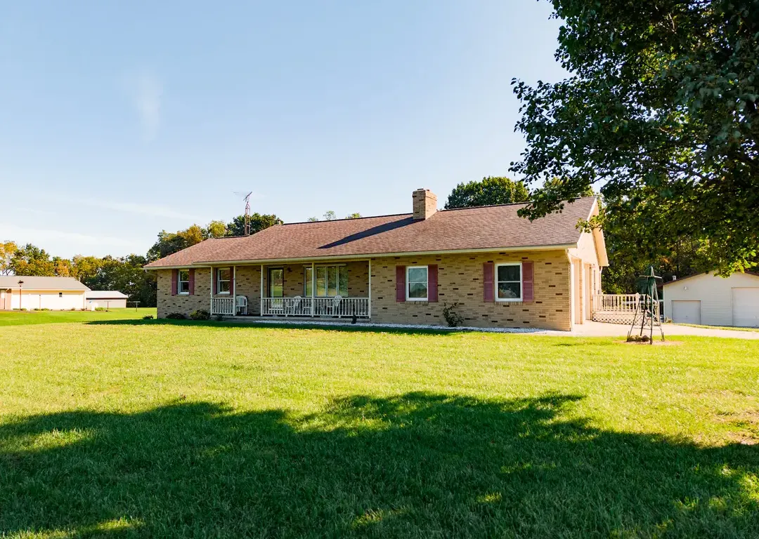 Shreve Home on 3 Acres