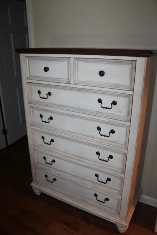 Wonderful Stylish Contemporary Furniture, Décor & Appliances!