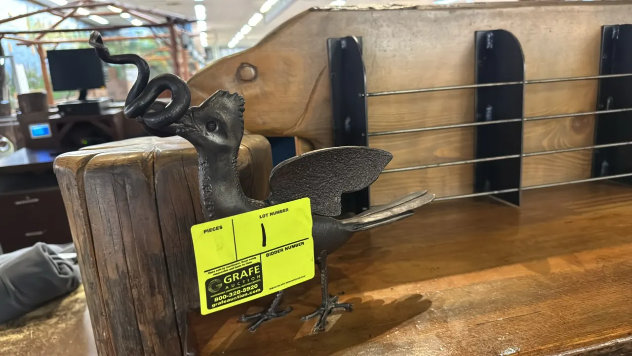 Bass Pro Shops Memphis: Rustic Store Fixtures, Decor, Tractor & Boat Shop Equipment