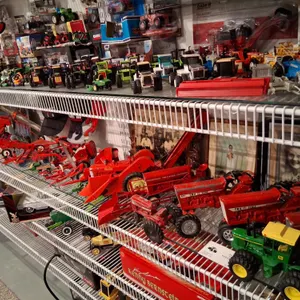 Online-timed Multiple Collection Farm Toy and Model Toy Auction