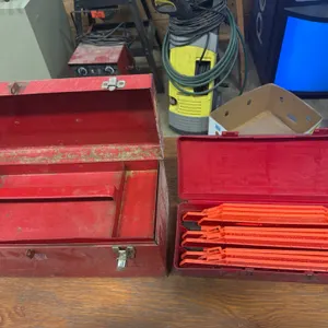 Toolbox,road flares