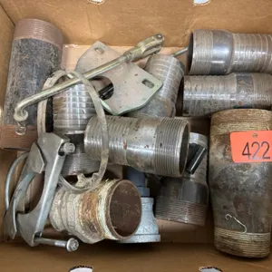 Pipe fitting nipples