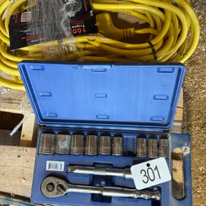William socket set / 100 ft extension cord