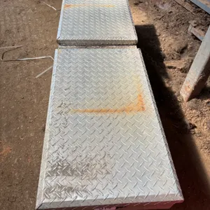 Aluminum truck tool box