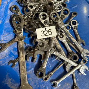 Standard/metric openend ratchet wrenches