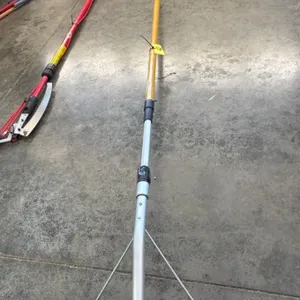 Extendable roof shovel