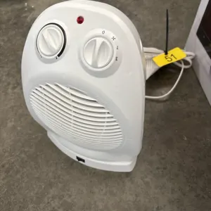 Oscillating heat and fan/2 small fans