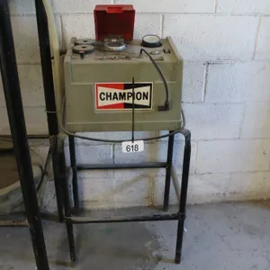 CHAMPION SPARK PLUG CLEANER W/ STAND