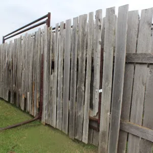 2 - 30' FREE STAND WIND BREAK PANELS