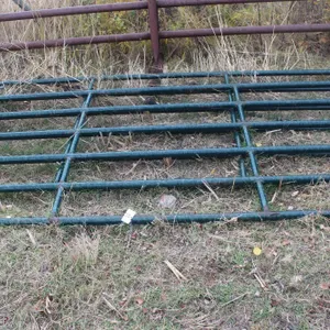 2 - 12' HIHOG GATES W/ HINGES - 6 BAR