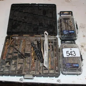 ASSORTMENT OF DRILL BITS