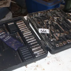 ASSORTMENT OF SOCKETS