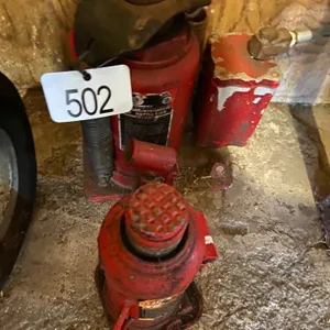 20 TON AIR/HYD. JACK & 12 TON HYD. JACK