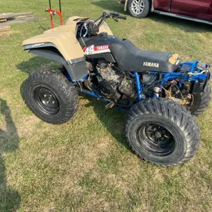 YAMAHA 4 X 4 QUAD
