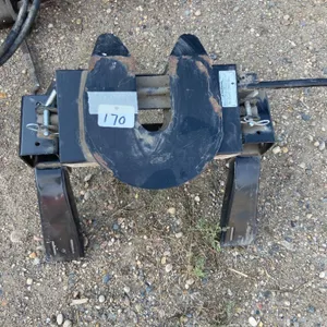 FIFTH WHEEL HITCH