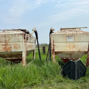 2 - PRAIRIE BUILT HOPPERS