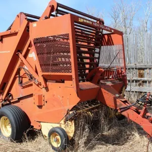NH 851 ROUND BALER