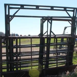 2 - 8' GATES W/ FRAMES