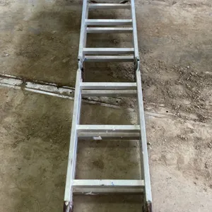 12' FOLDING LADDER