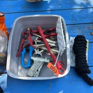Ear tag pliers, livestock supplies