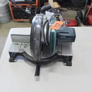 BLACK & DECKER 10" MITRE SAW