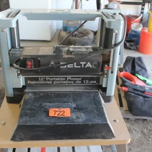 DELTA 12" PORTABLE PLANER