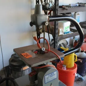 18" JIG SAW W/ STAND