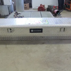 JOHN DEERE SIDE MOUNT TOOLBOX