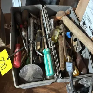 Assorted shop tools(screwdrivers)