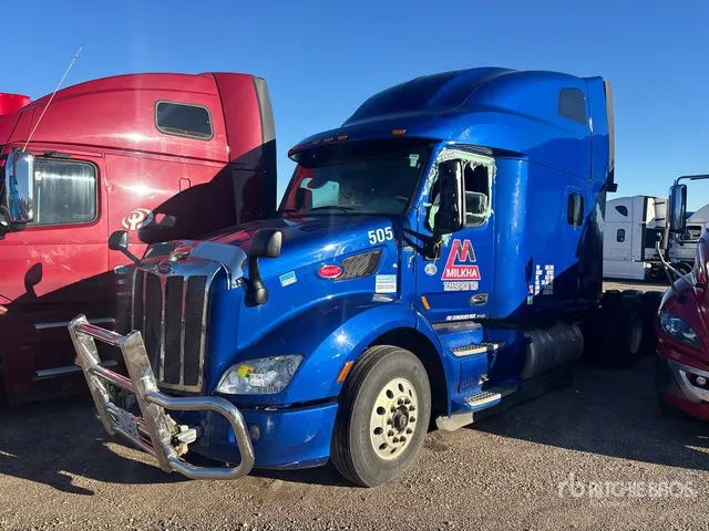 2020 Peterbilt 579 6x4 T/A Sleeper Truck Tractor (Inoperable)