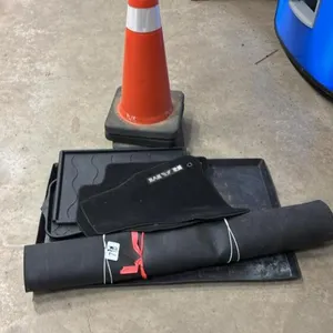 Rubber matting, 4 pilons