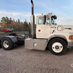 1995 Ford AeroMax tandem axle highway truck, 503,286 kms showing, VIN# 1FTYY95V8SVA84174 , SAFETIED, OWNER: Fingas Farms LTD, SELLER: FRASER AUCTION L