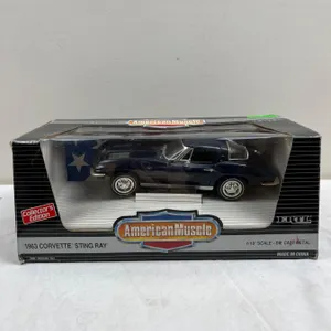 ERTL 1963 Corvette Stingray