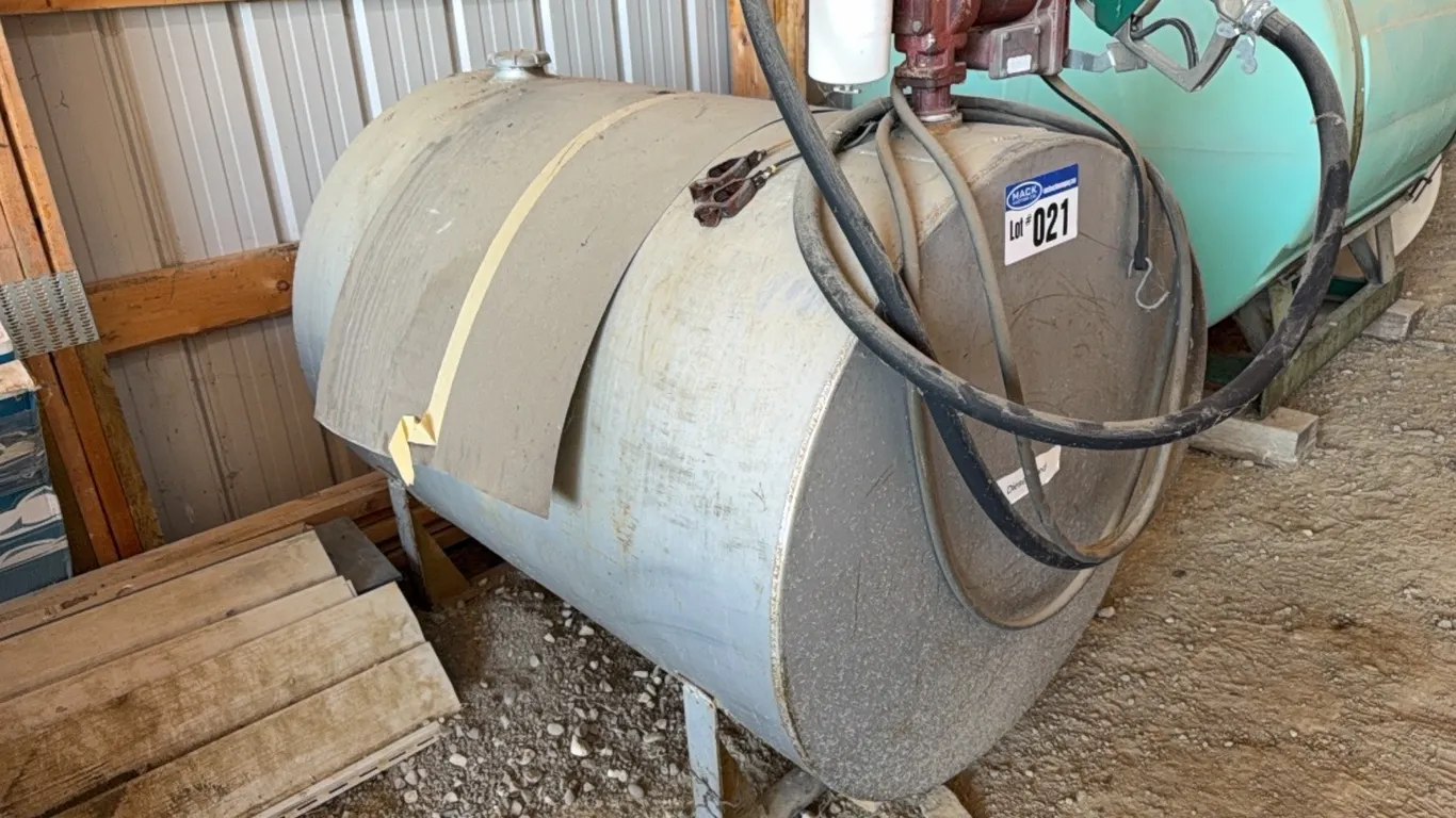100 Gallon Diesel Fuel Tank & 12V Fuel Pump