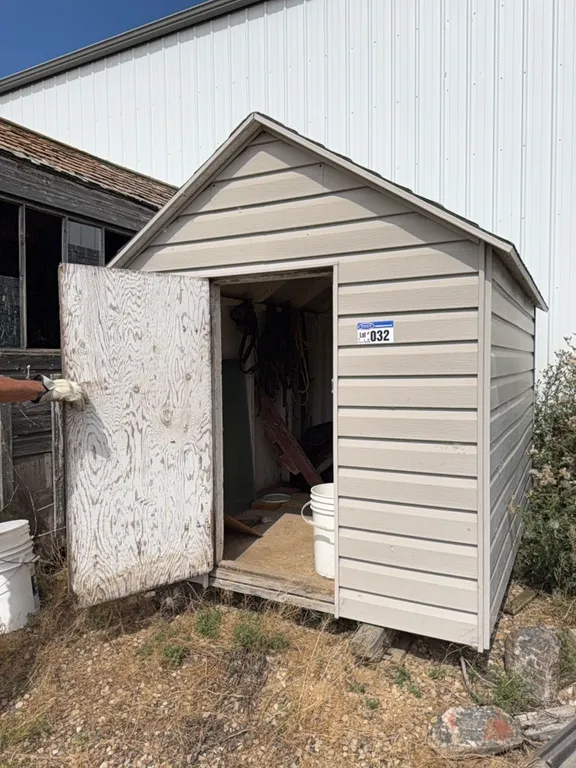 6x8 Garden Shed & Contents